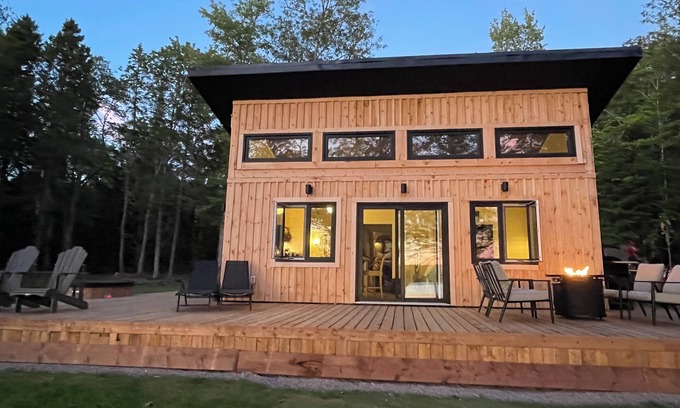 Annapolis Subdivision D Cottage | Private Nordic Spa - a perfect couple’s retreat!