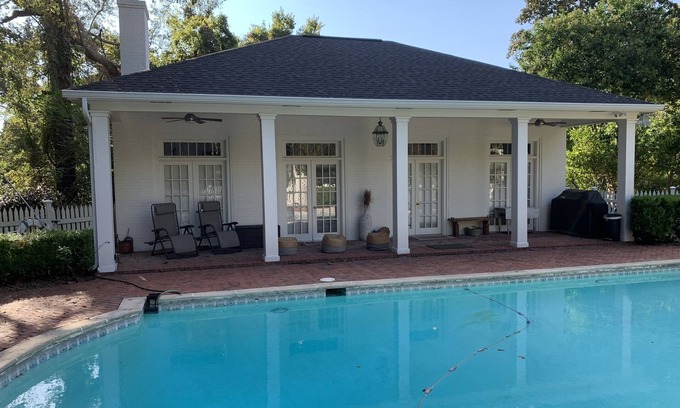 Natchez Apartment | Private oasis on the grounds of Historic Ravenna Antebellum Mansion