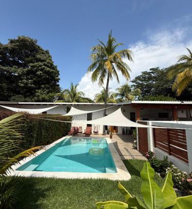 La Libertad House | Private Paradise El Tunco Villa OYA no 1 with private pool