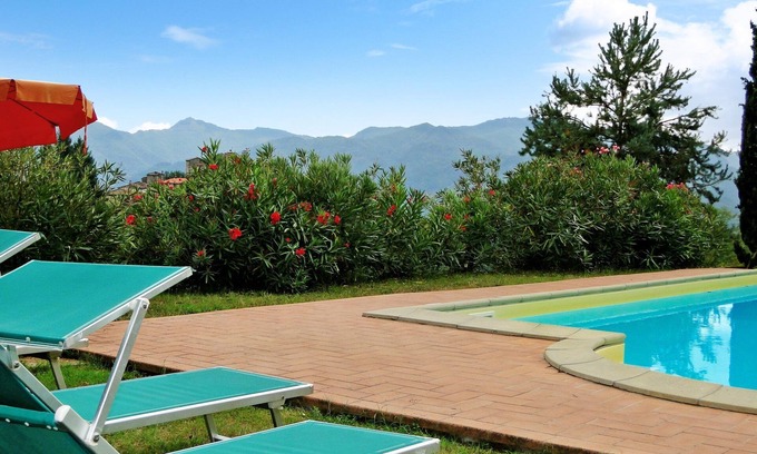 Coreglia Antelminelli Villa | Private Pool, 4 poster, US style fridge, ping pong, electric car charging point
