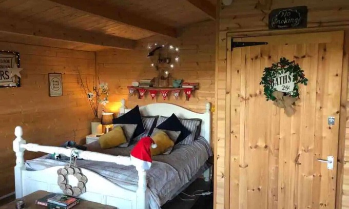 Sedlescombe Cabin | Private Quiet Cabin, overlooking Paddocks Vineyards and Pine Forest
