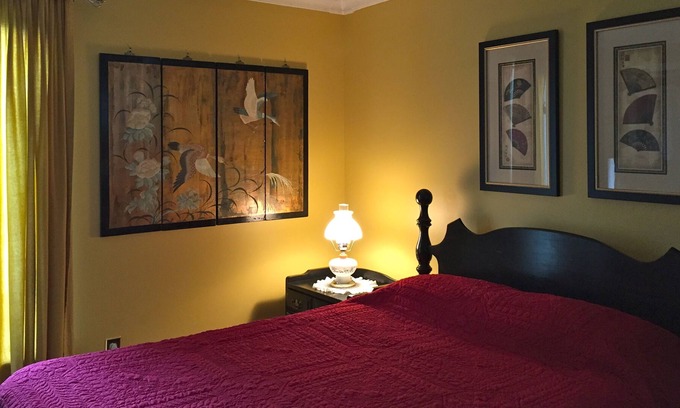 Westfield House | Private, quiet room in a home in the suburbs. Easy access to main interstates.