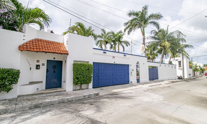 Colonia Independencia House | Private Resort with Amazing Pool and Gardens