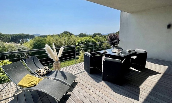 Molini Apartment | Private residence 200m from T2 SERENA high standing beach + sea view terrace