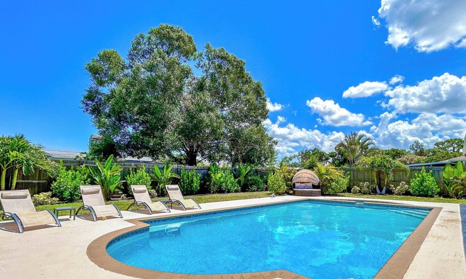 Sarasota Springs House | Private Retreat! 3D Tour! New Hot Tub & Salt Water Pool!