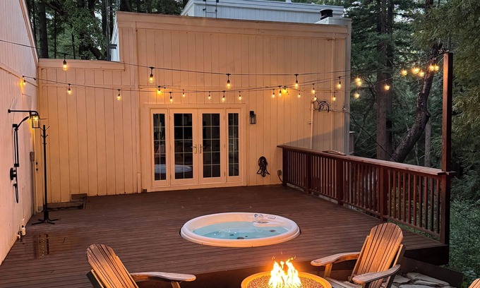 Felton House | Private Retreat in Santa Cruz Mountains w Hot Tub