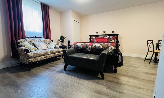 Mission Apartment | Private room and bath w/private entry