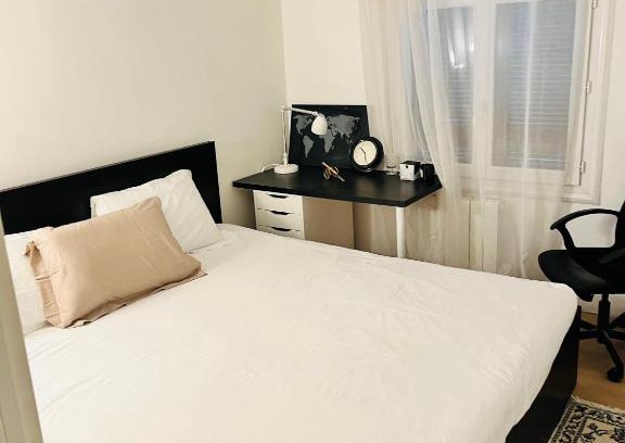 Roissy-en-France House | Private rooms in a Tiny home 4 min drive to Airport CDG ,1 private bathroom ideal for families and friends