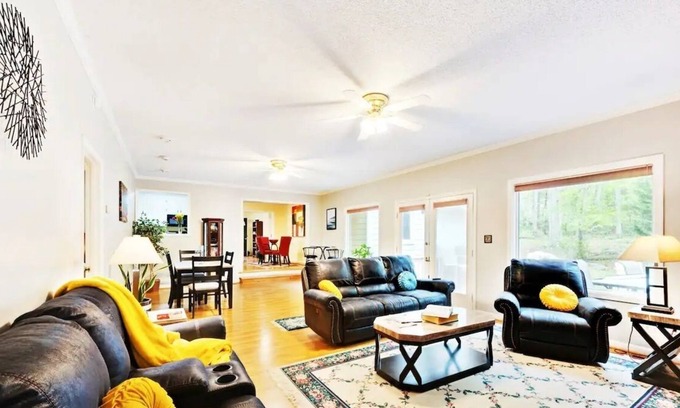 Watkinsville House | Private Spacious Getaway Near the Heart of Athens!