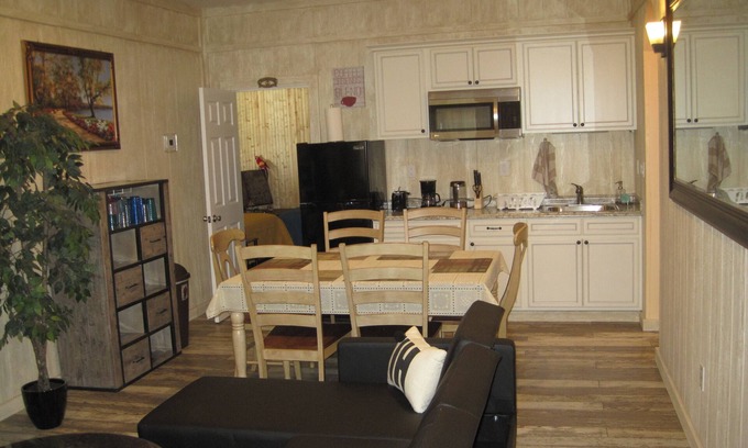 Citrus Heights Apartment | Private Spacious 2 Bedroom Uni