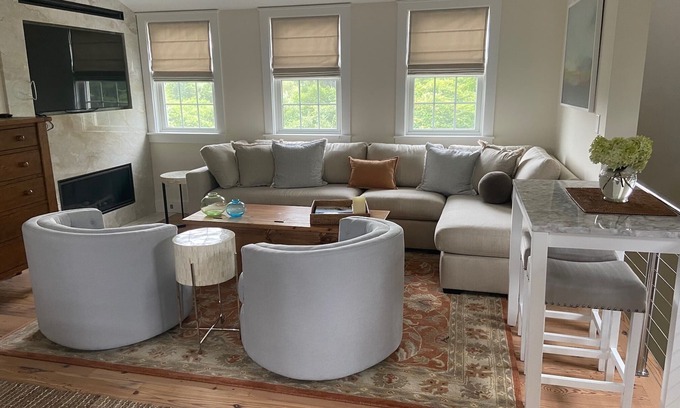 West of Town Apartment | Private Studio Apartment Close to Town and Beaches