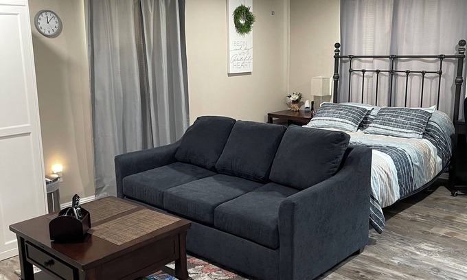 Santa Fe Springs Apartment | Private Studio Apartment Close To Freeways