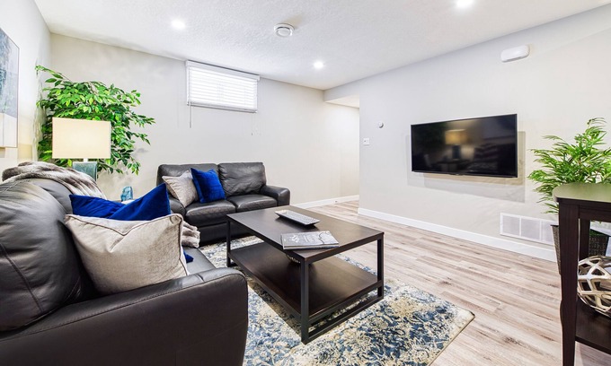 Edmonton Apartment | Private Suite | KING Bed | Professional Cleaning | Newly Renovated!
