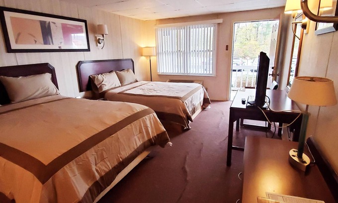 Montgomery Apartment | Private Suite With Private Entrance and Private Bath