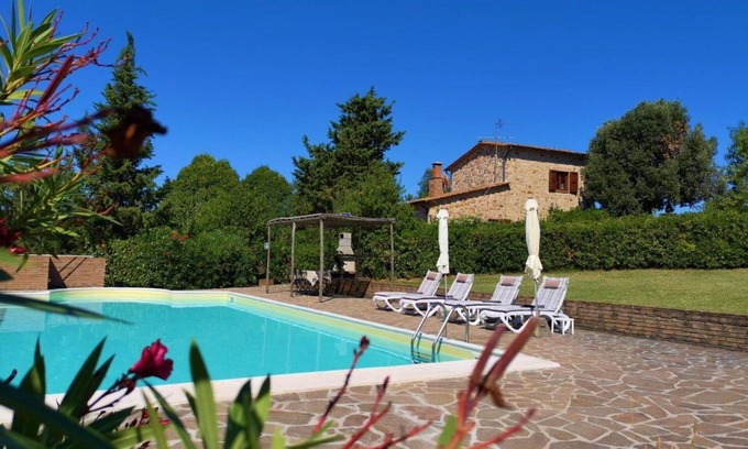 Pomarance Villa | Private Villa with private pool, A/C, WIFI, TV, patio, pets allowed, panoramic view, parking