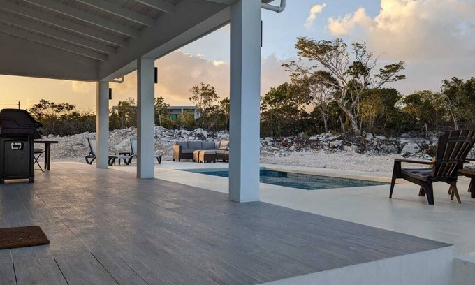 Middle Caicos Villa | Private Villa in Long Bay Hills with shared Pool and Deck - peaceful and quiet