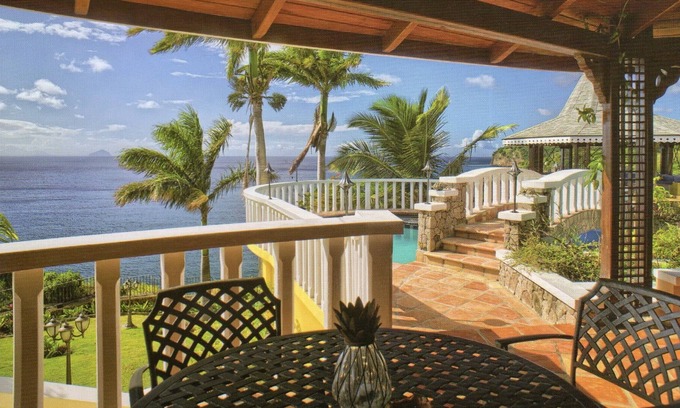 Woodlands Villa | Private Villa, Luxury Living at its Finest.