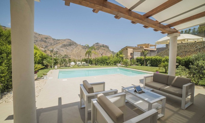 Taormina Villa | Private Villa Mastrissa Taormina with 2 pool