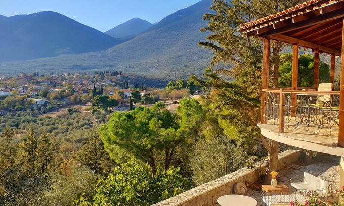 Kato Pedina Villa | Private Villa with Panoramic View