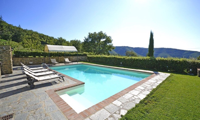 Pieve di Chio Villa | Private Villa with WIFI, private pool, A/C, TV, patio, panoramic view, parking, close to Cortona