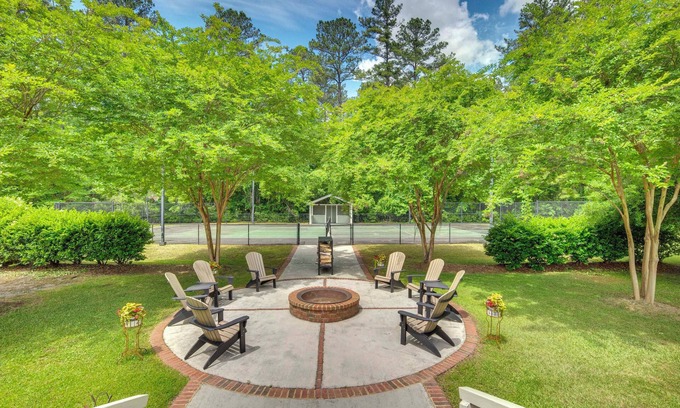Ruffin House | Private Walterboro Estate w/Deck + Fire Pit!
