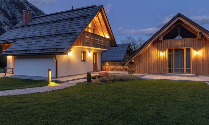 Ukanc House | PRIVILLAGE STARE - B&B, Villa and Chalet Resort
