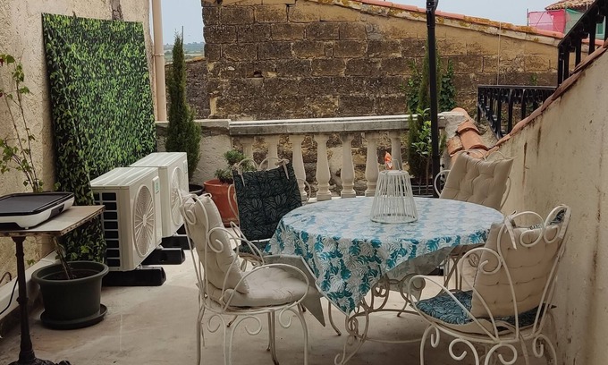 Nezignan-L'Eveque House | Proche mer Maison de Village Climatisée Avec Terrasse