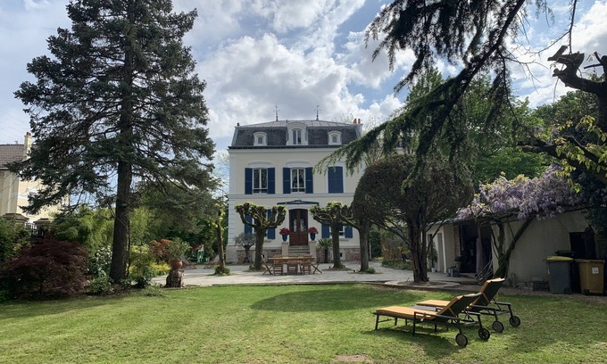 Eaubonne House | Proche Paris, Magnifique Hôtel Particulier de 250 m2 et Parc Paysagé de 1500 m2
