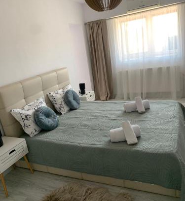 Three Oaks Apartment | Promenada Central Home