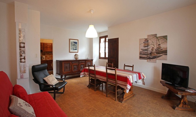 Esquieze-Sere Apartment | PROMO Charming apartment encircled by a unique mountain landscape. Center luz