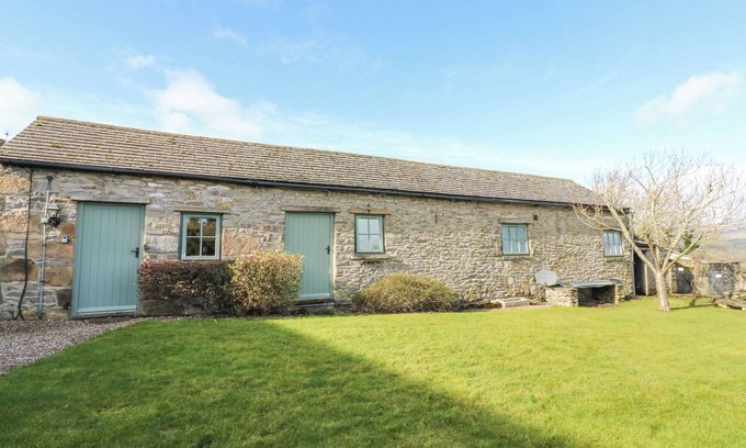 West Witton Cottage | PROSPECT BARN, pet friendly, character holiday cottage in West Witton