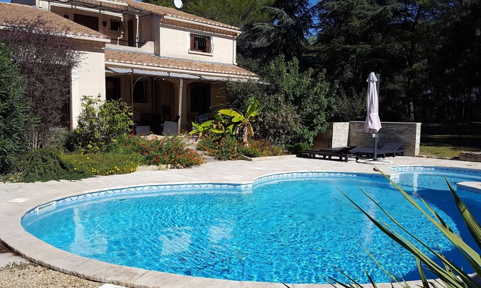 Vergeze Villa | Provencal villa with swimming pool, close to the sea, between Camargue and Cévennes.