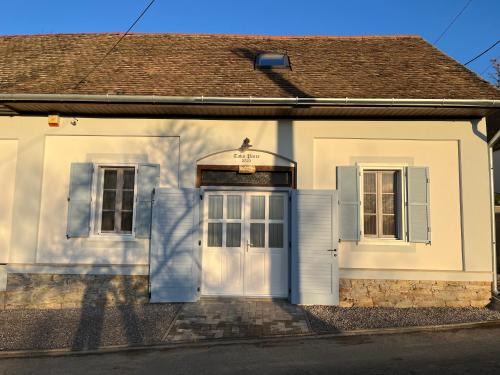 Szederkeny Apartment | Provence Présház
