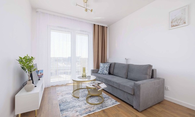 Wola Duchacka Apartment | Przyjaźni Polsko-Węgierskiej 4A Apartment |Balcony