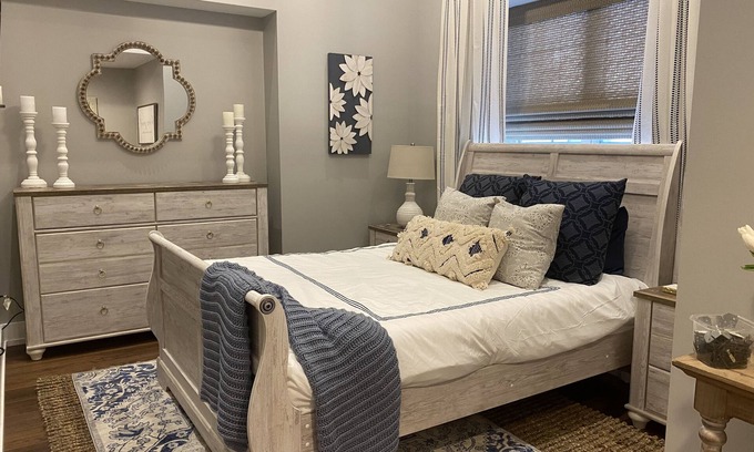 Port Matilda House | PSU Football/Sports/Concert/Homecoming/Move-in Weekend Getaway