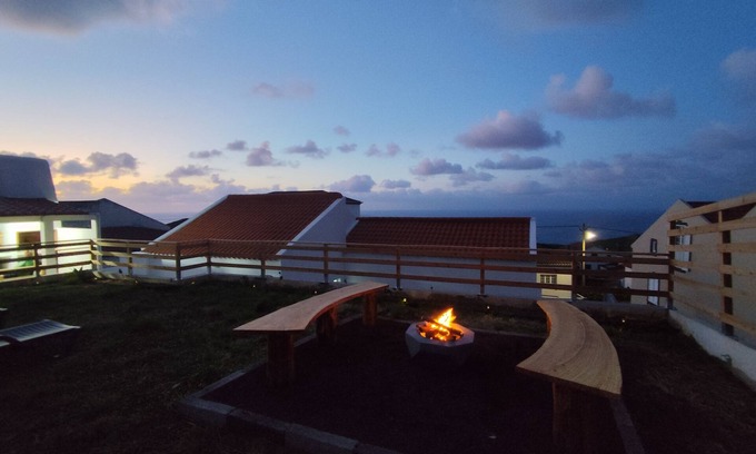 Nordeste House | Centenary house with spacious areas located in the green heart of São Miguel!