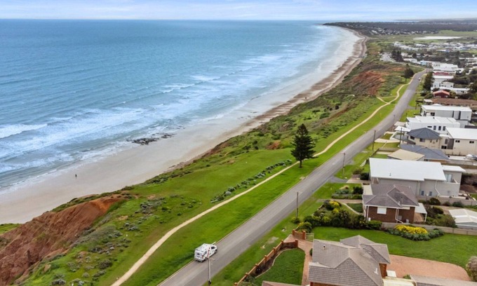 Sellicks Beach Apartment | Puesta de Sol Apartment by Wine Coast Holiday Rentals