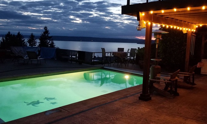 Northeast Tacoma Bed & Breakfast | Puget Sound View, Private Queen Bedroom, Private Pool/Jacuzzi