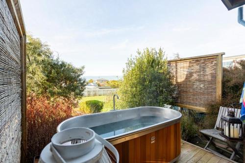 Riverton House | Pura Vida by the Sea