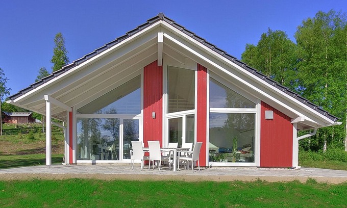 Sunne Municipality House | Pure lake view and great feeling of space