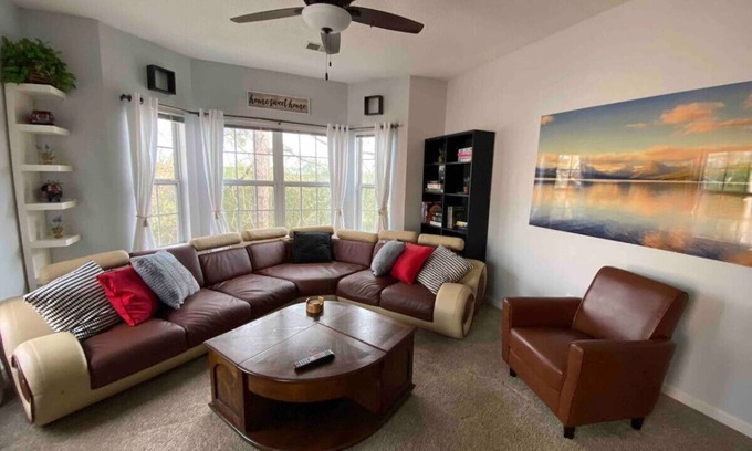 Red Hill Condo | Putters Hideaway @ Legends Golf Resort