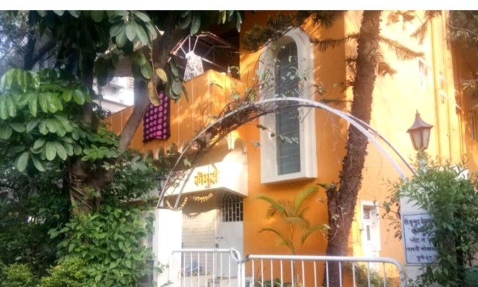 Kothrud House | Pvt AC room in Pvt bungalow + Garden + Sitout with nature view, Pune