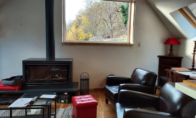 Eup House | Pyrenees house, sleeps 2/12: SKIING, HIKING, FISHING. WIFI