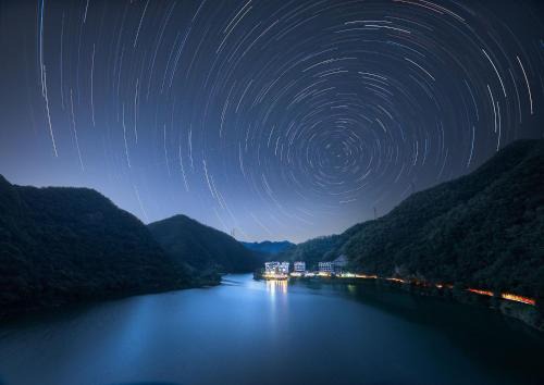 Chun'an House | Qiandao Lake Xinyue Homestay