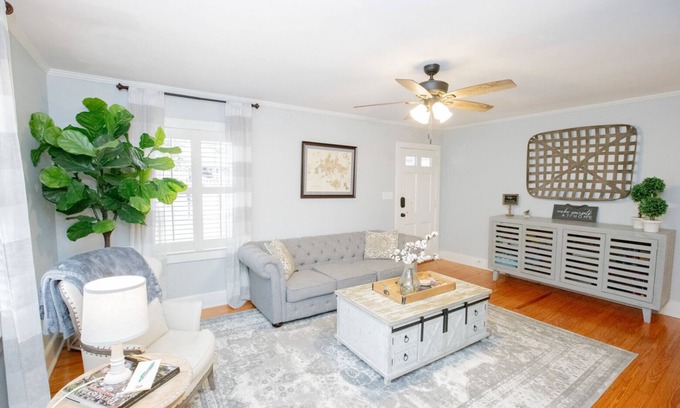 Thomasville House | QUAIL COTTAGE - 2 Bed home 4 blocks from downtown Thomasville