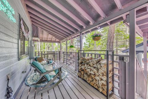 Cloudcroft House | Quaint Cloudcroft Cabin with Stunning Forest Views!