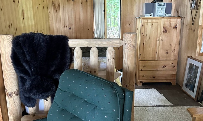 Walker Cabin | Quaint, cozy cabin on pristine Leech Lake. Great fishing!