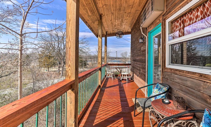 Diamond City Apartment | Quaint Diamond City Studio - Walk to Lake!