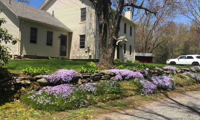 Brimfield Other | Quaint horse farm for a nice escape!