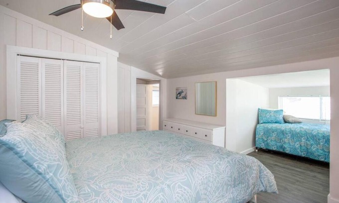 Ozona House | Quaint, Immaculate Bright Cottage in Ozona